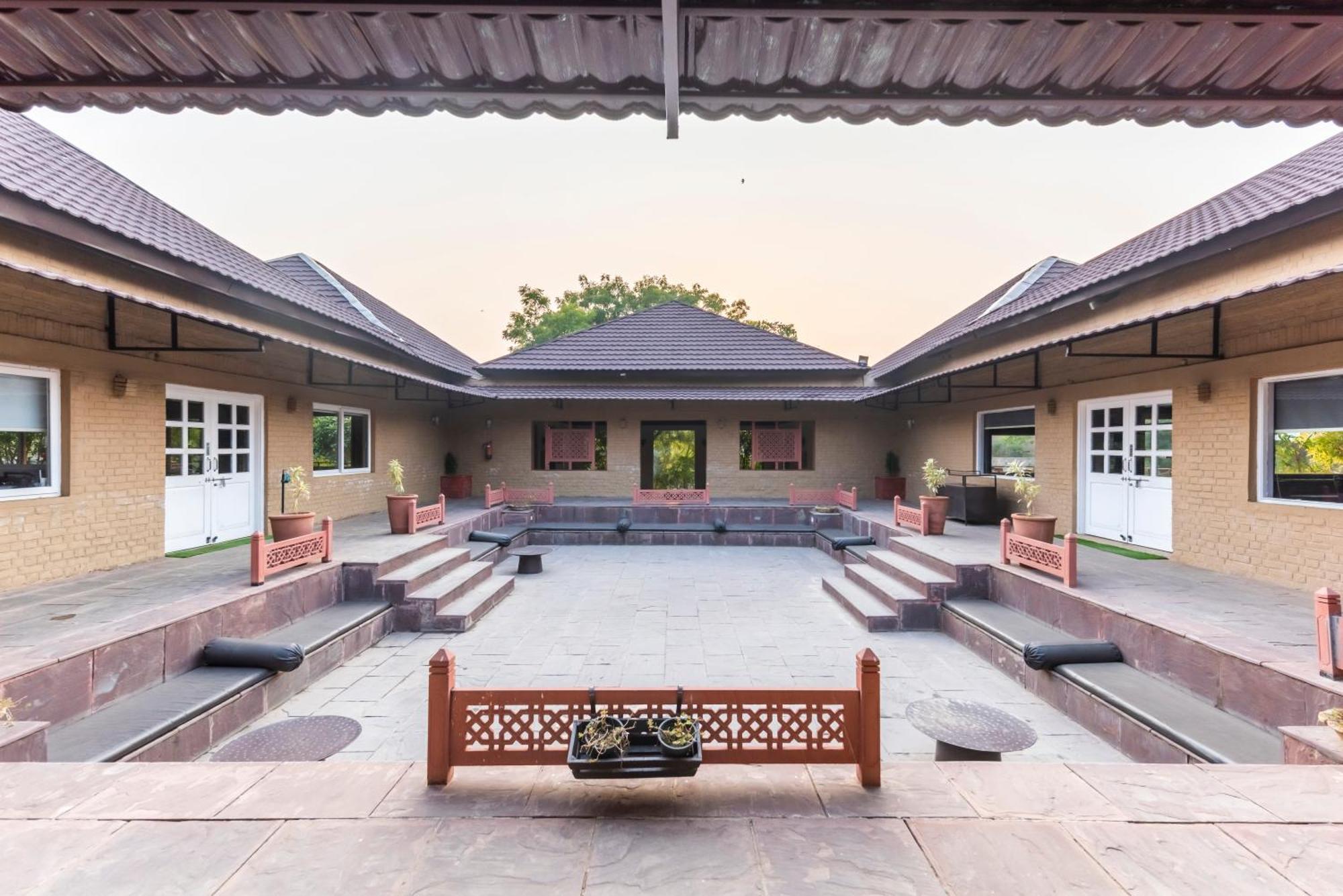 Vanaashrya Resort And Spa Sariska Tehla Exterior foto